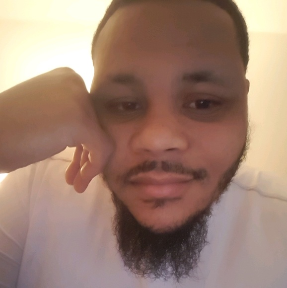 Meet your Posher, Cordell - Picture 1 of 1